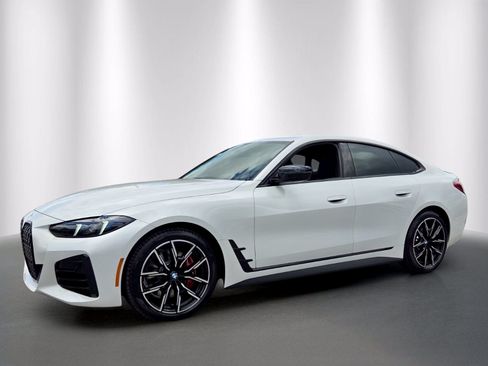 New 2026 BMW 430i w/ M Sport Package RWD image 3