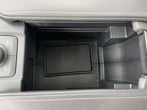 Used 2025 Toyota Grand Highlander AWD Hybrid image 25