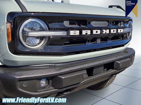 Certified 2024 Ford Bronco Outer Banks AWD/4WD image 2