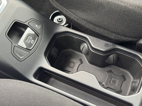 Used 2020 Jeep Renegade Sport w/ Sport Appearance Group image 27