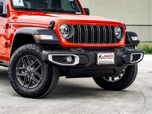 New 2026 Jeep Gladiator Sport image 3