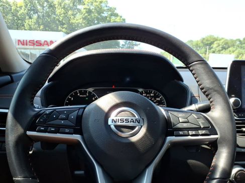 Certified 2020 Nissan Altima 2.5 SR w/ Premium Package AWD/4WD image 24