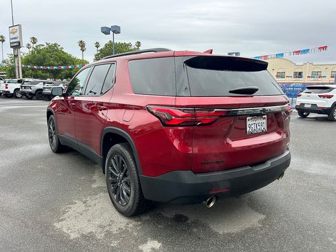 Used 2023 Chevrolet Traverse RS FWD image 5