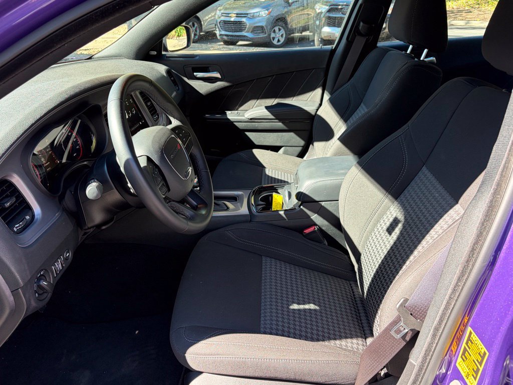 Used 2023 Dodge Charger SXT w/ Blacktop Package RWD image 25