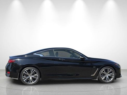 Used 2019 INFINITI Q60 3.0t Luxe w/ Essential Package AWD/4WD image 5