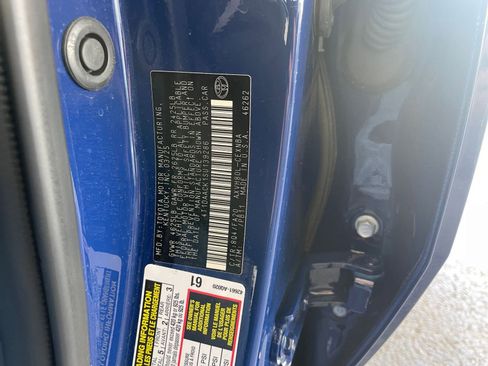 Used 2025 Toyota Camry LE image 28