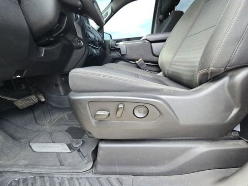 Used 2022 Chevrolet Silverado 1500 Custom image 20