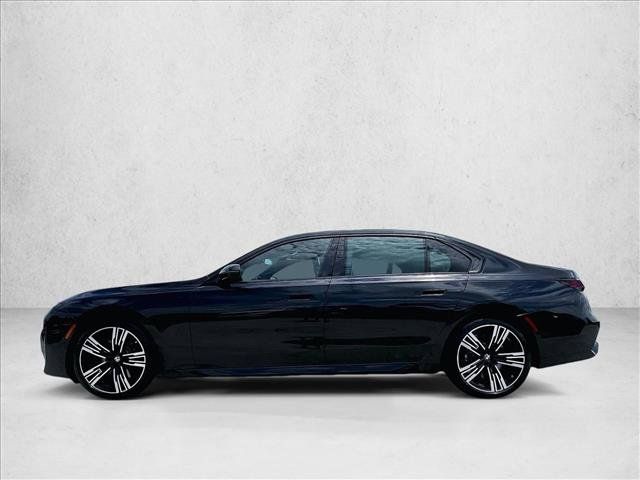 Used 2023 BMW 760i xDrive AWD/4WD image 6