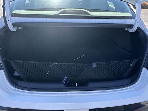 New 2025 Hyundai Elantra SEL image 18