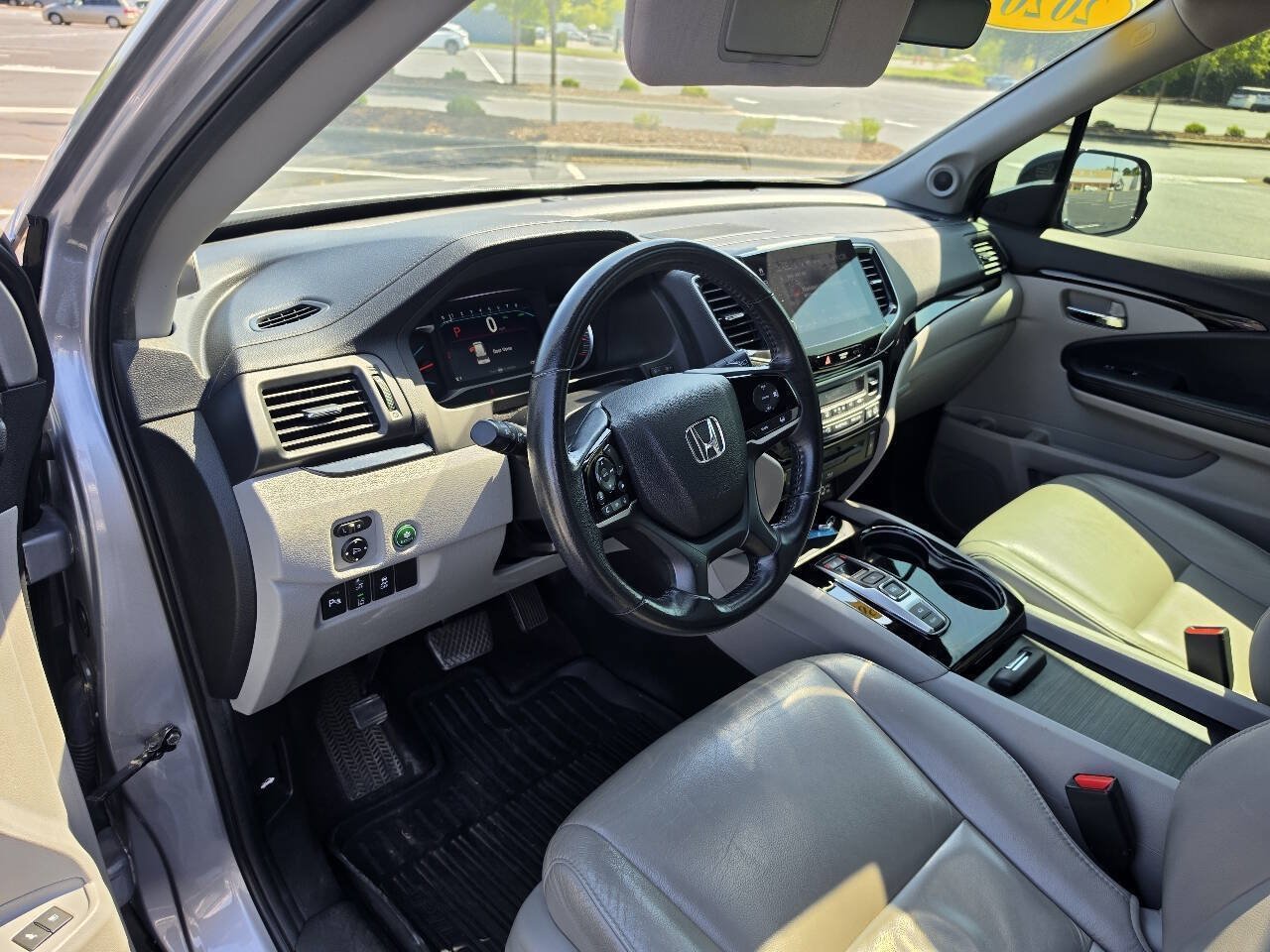 Used 2020 Honda Pilot Touring image 18