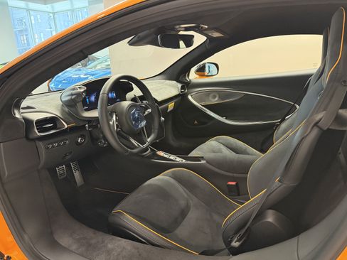 New 2026 McLaren Artura image 6