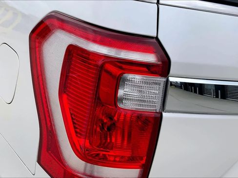 Used 2018 Ford Expedition XLT w/ Equipment Group 202A image 23