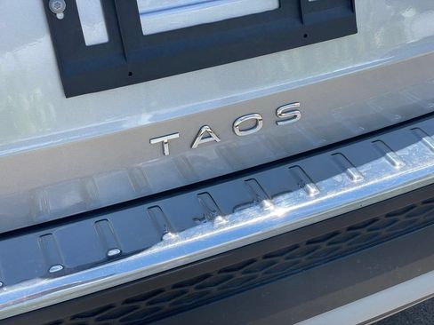 Certified 2024 Volkswagen Taos S AWD/4WD image 31