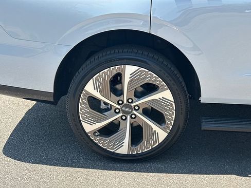 New 2026 Lincoln Navigator Black Label AWD/4WD image 19