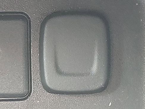 Used 2021 Chevrolet Equinox LT image 24