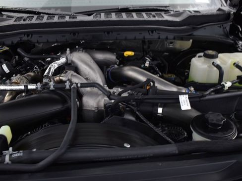 New 2025 Ford F250 XLT w/ 360-Degree Camera Package image 14