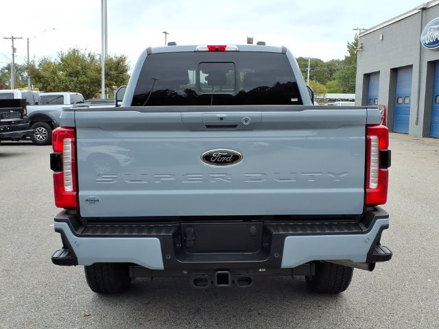 Used 2026 Ford F350 Lariat w/ Black Appearance Package AWD/4WD image 4