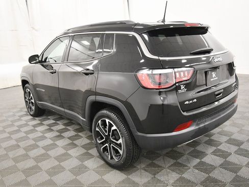 Used 2023 Jeep Compass Limited image 5
