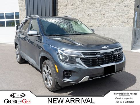 Used 2024 Kia Seltos S AWD/4WD image 1