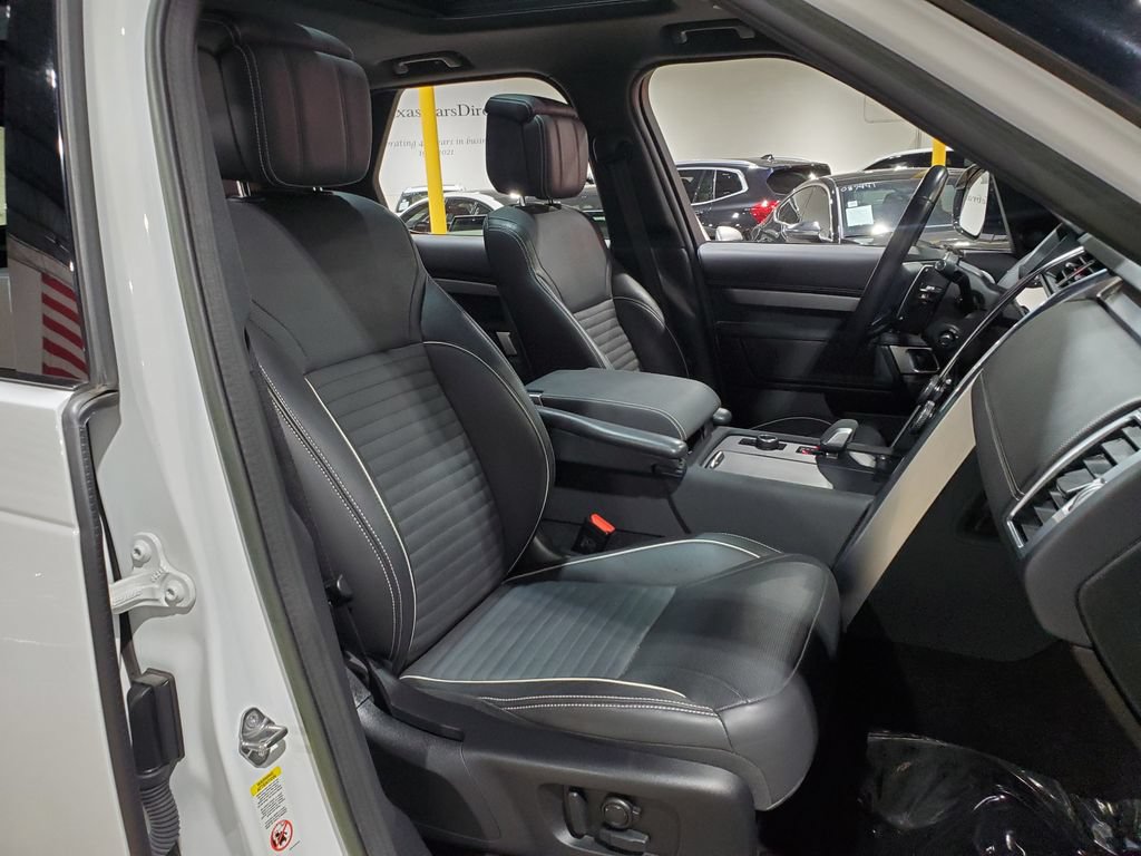 Used 2023 Land Rover Discovery S R-Dynamic AWD/4WD image 13