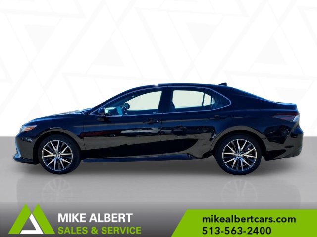 Used 2022 Toyota Camry XLE FWD image 4