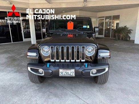 Used 2023 Jeep Wrangler Unlimited Sahara w/ Cold Weather Group image 7