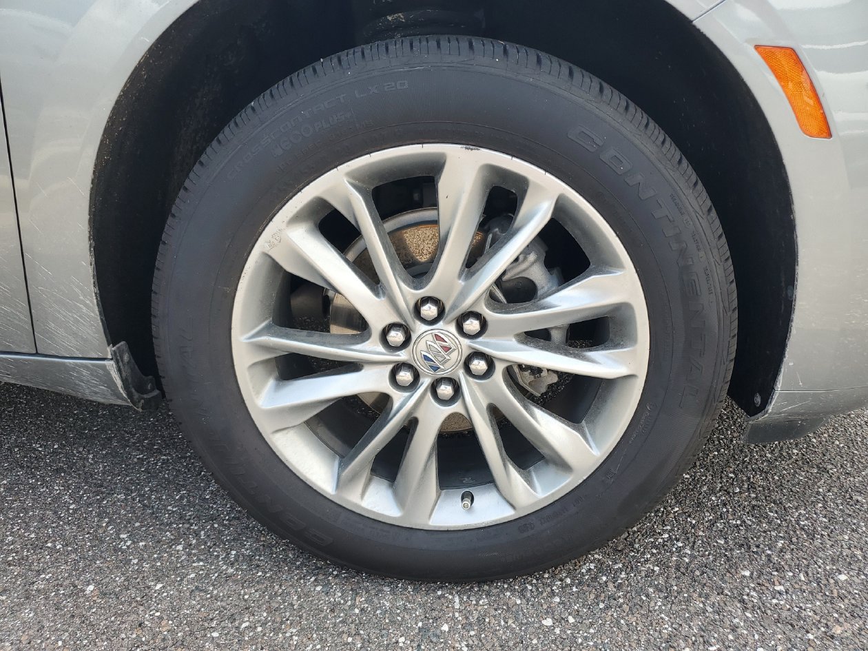 Used 2024 Buick Enclave Avenir w/ Trailering Package, 5000 lbs. FWD image 5