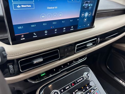 Certified 2022 Lincoln Nautilus Reserve AWD/4WD image 21