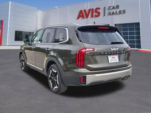 Used 2025 Kia Telluride S image 10