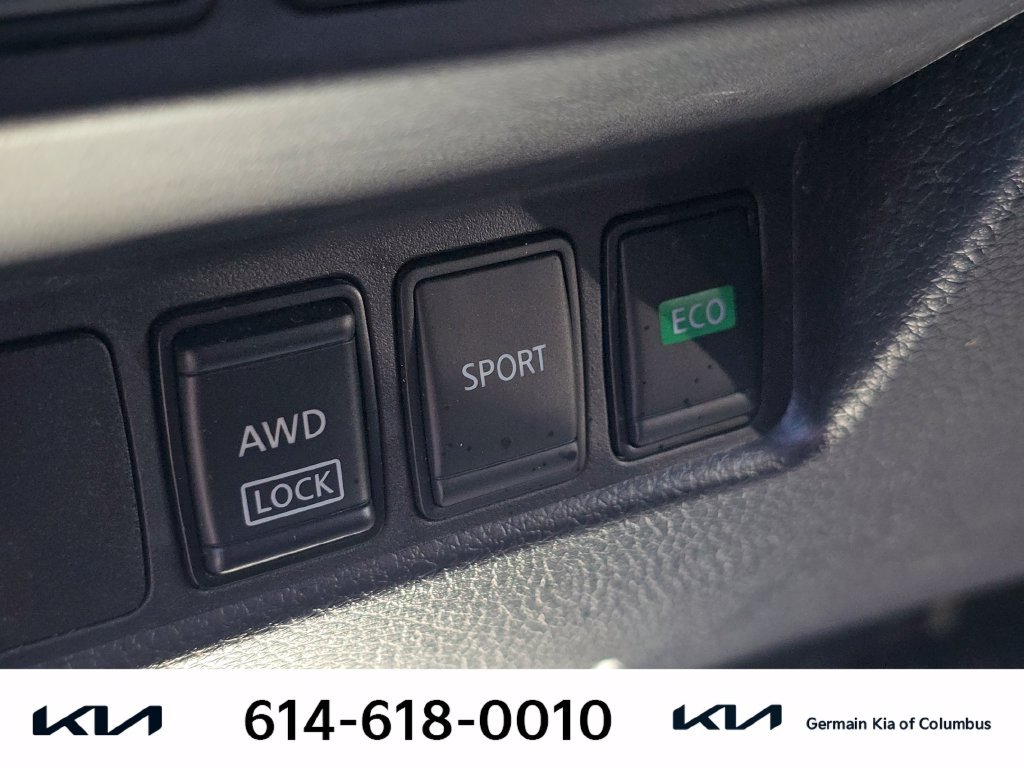 Used 2019 Nissan Rogue SV AWD/4WD image 31