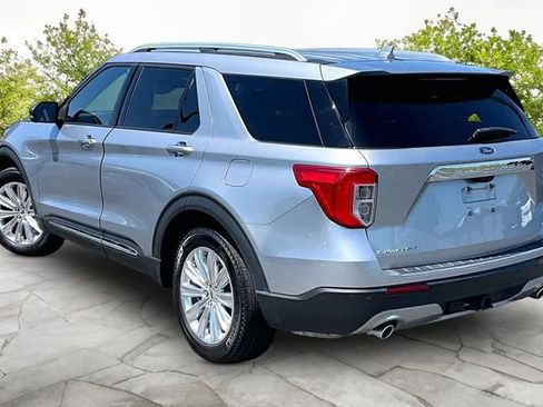 Used 2020 Ford Explorer Limited w/ Class III Trailer Tow Package image 11