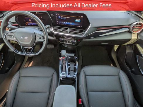 Used 2025 Chevrolet Trax RS w/ Driver Confidence Package FWD image 15
