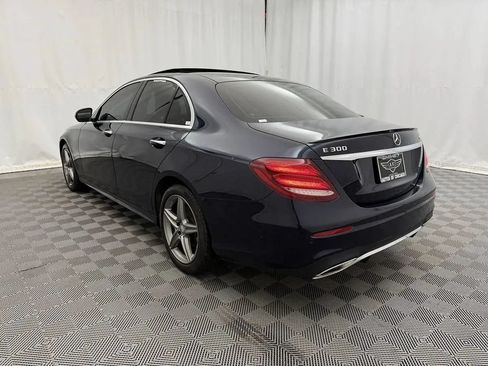 Used 2017 Mercedes-Benz E 300 4MATIC image 7