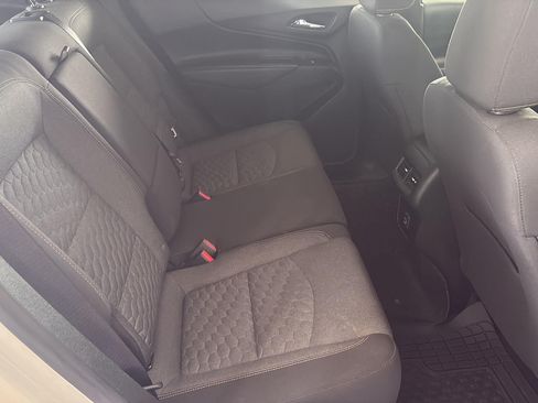 Used 2020 Chevrolet Equinox LT AWD/4WD image 10