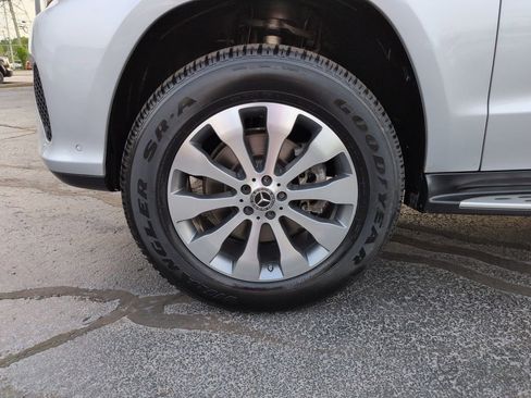 Used 2019 Mercedes-Benz GLS 450 4MATIC image 27