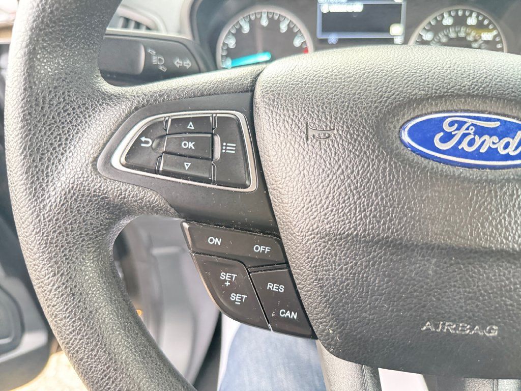 Used 2021 Ford EcoSport SE FWD image 15