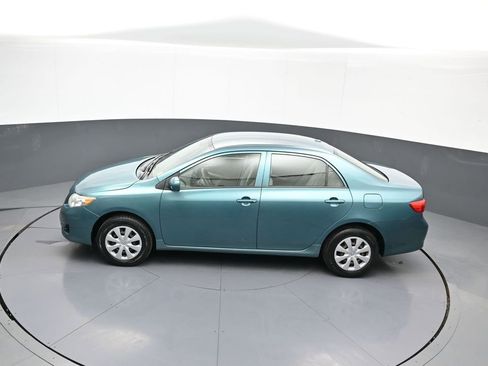 Used 2010 Toyota Corolla LE FWD image 40