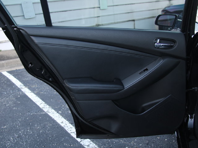 Used 2011 Nissan Altima 2.5 SL w/ 2.5SL Pkg FWD image 22