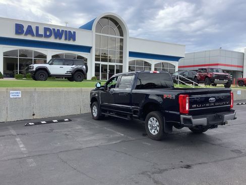 Used 2024 Ford F250 XLT AWD/4WD image 5