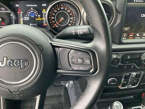 Used 2020 Jeep Gladiator Sport w/ Quick Order Package 24S image 23