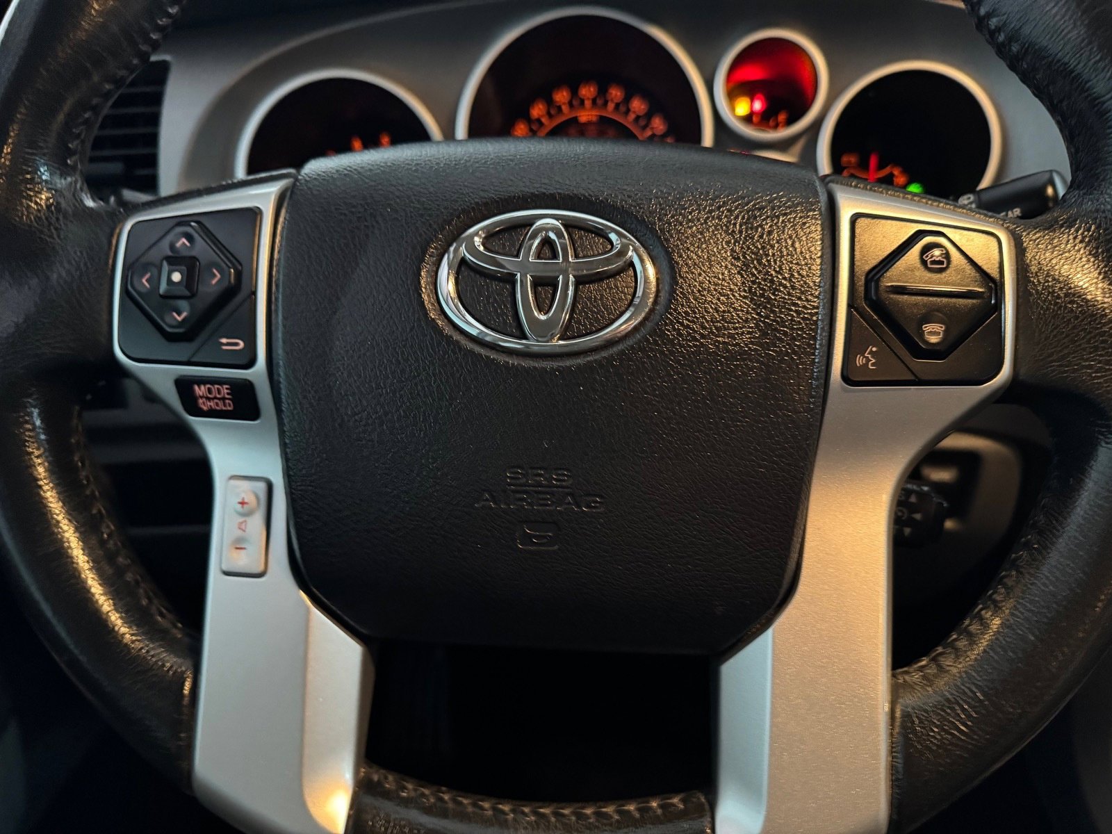 Used 2014 Toyota Sequoia SR5 w/ Premium Package AWD/4WD image 32