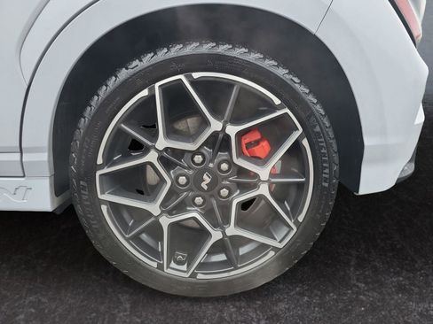 Used 2022 Hyundai Kona N image 25