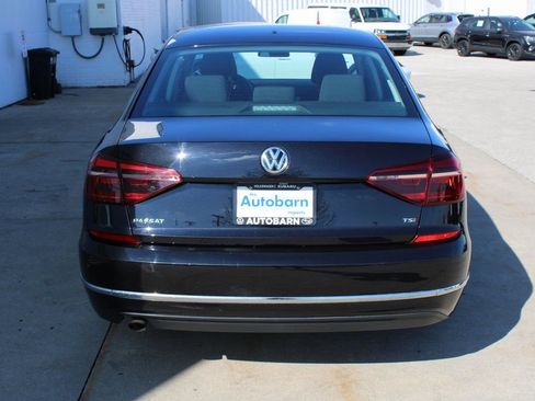 Used 2018 Volkswagen Passat 2.0T S w/ Driver Assistance Package image 5