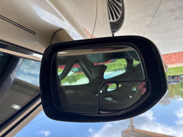 Used 2017 Ford Fusion SE w/ Fusion SE Technology Package FWD image 34