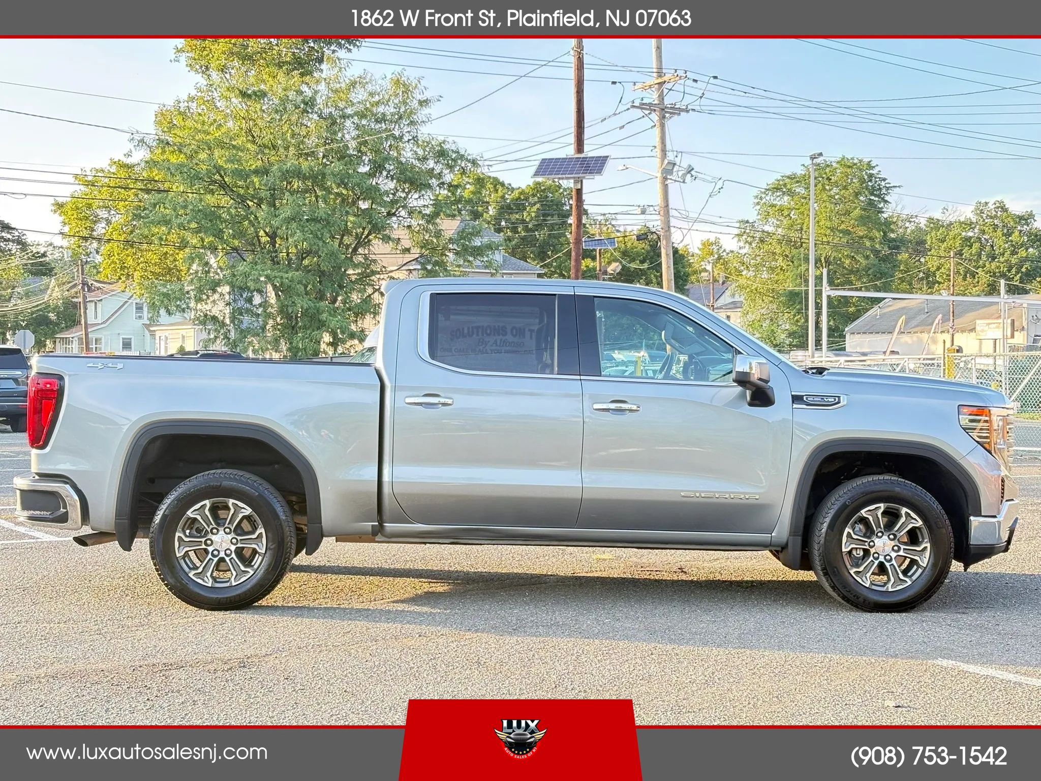 Used 2026 GMC Sierra 1500 SLT AWD/4WD image 9