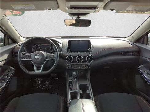 Used 2022 Nissan Sentra SR w/ Electronics Package FWD image 17