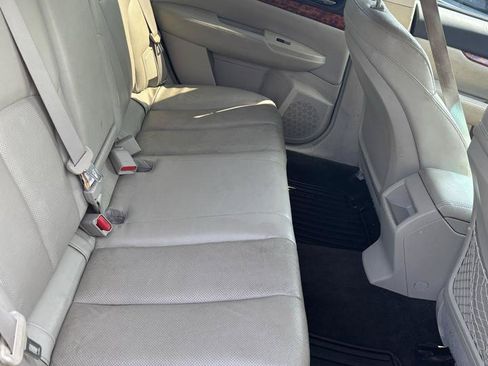 Used 2011 Subaru Outback 2.5i Limited AWD/4WD image 23