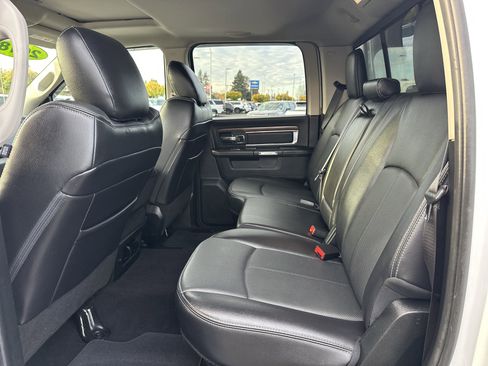Used 2018 RAM 1500 Laramie image 11