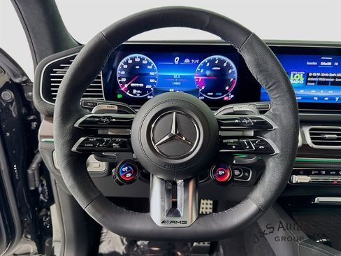 Used 2024 Mercedes-Benz GLS 63 AMG 4MATIC image 12