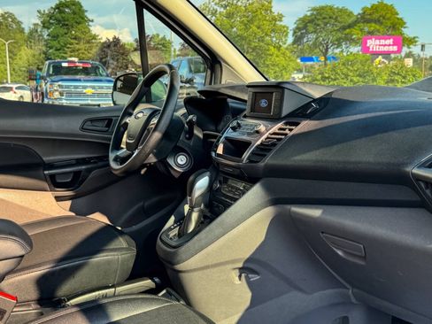 Used 2020 Ford Transit Connect XL FWD image 16